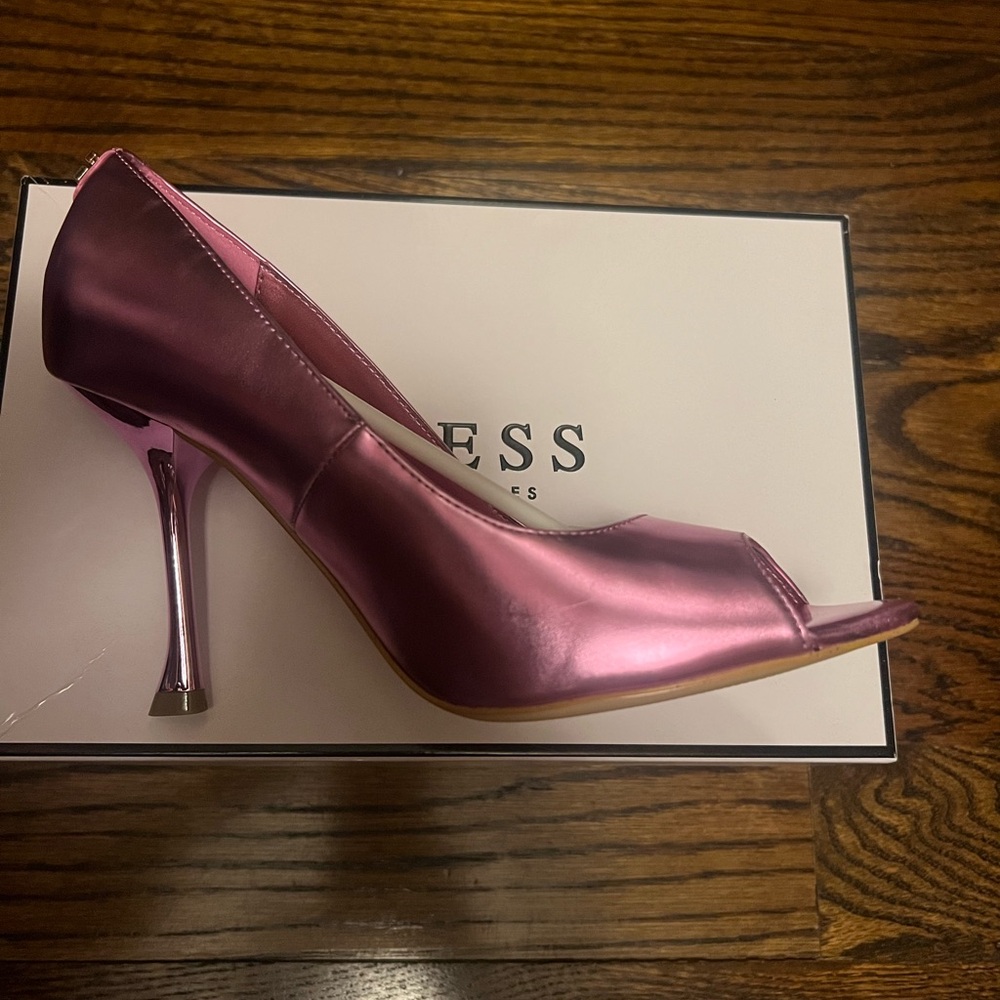Women’s Guess Pink High Heels size 8